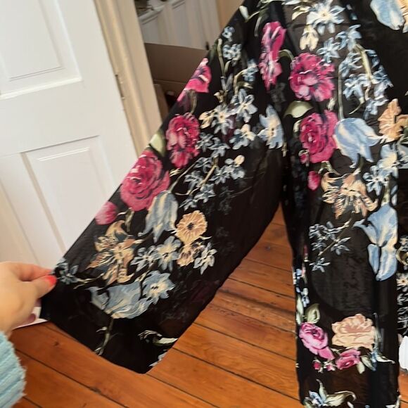 *Helena Quinn* NWT The Zoe Report One Sz Navy Floral Sheer Open Front Kimono - Picture 2 of 9
